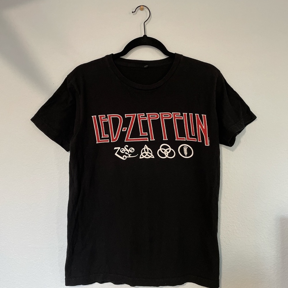 led zeppelin logo black graphic t-shirt